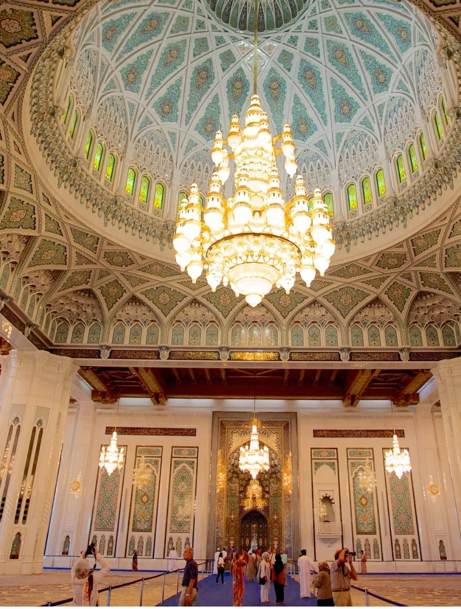 SULTAN QABOOS GRAND MOSQUE